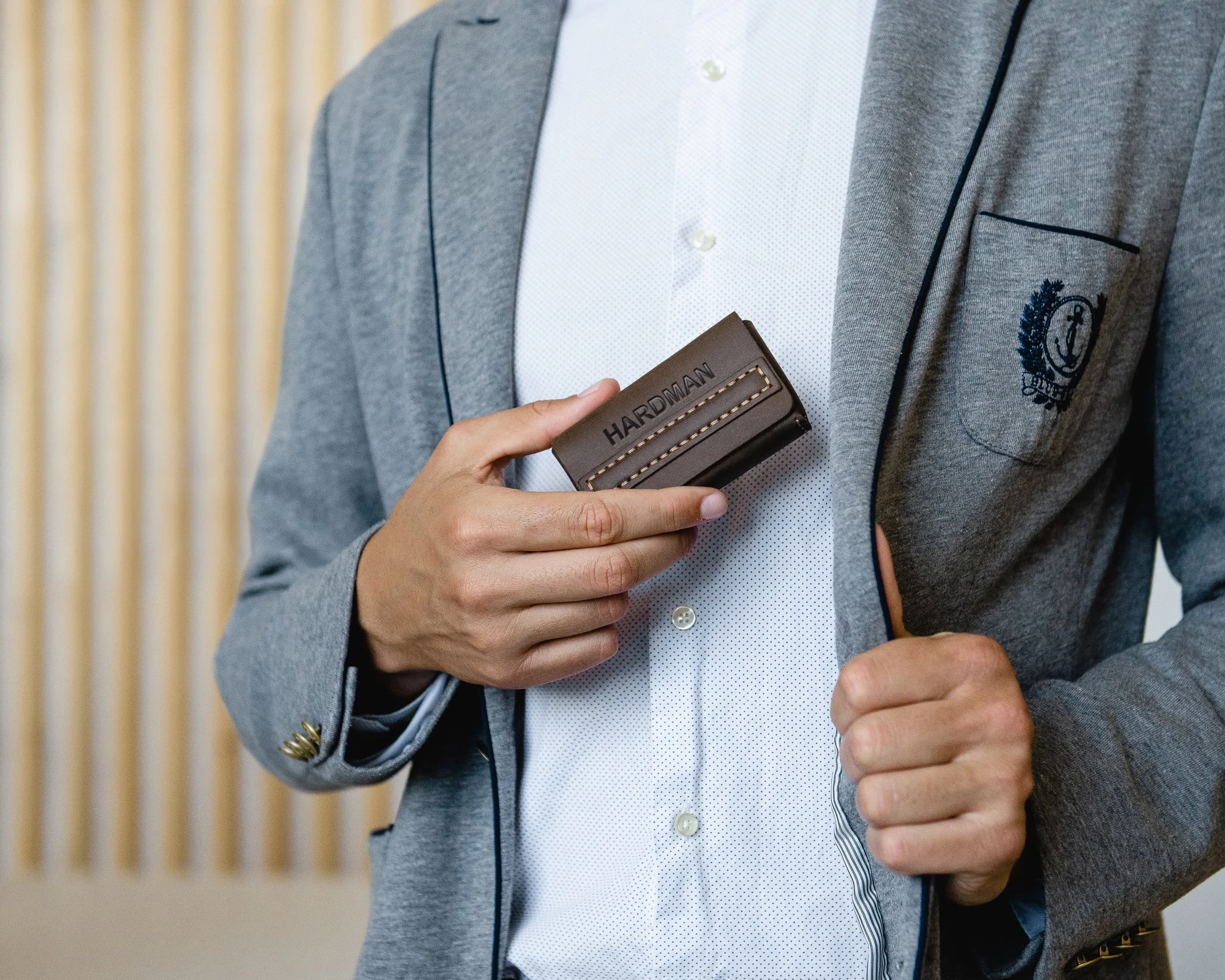 leather card holder for men